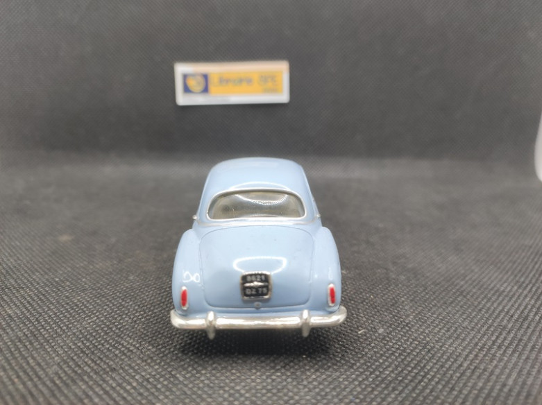 RENAULT FREGATE AMIRAL GRAND LUXE 1953 - NOSTALGIE - N° 14 - 1/43 | Renault Frégate Amiral Grand Luxe de 1953 - 14 |