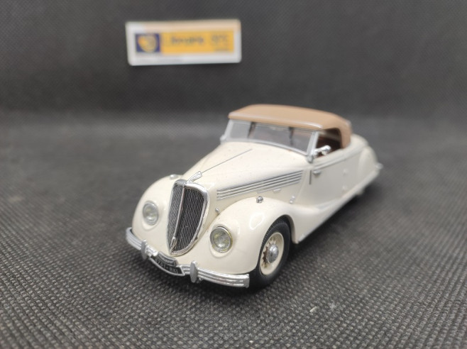 RENAULT TYPE ACX 2 VIVA GRAND SPORT 1935 - UNIVERSAL HOBBIES - 1/43 | Renault Type ACX 2 Viva Grand Sport de1935 |