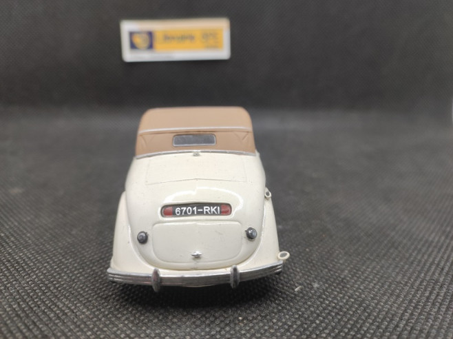 RENAULT TYPE ACX 2 VIVA GRAND SPORT 1935 - UNIVERSAL HOBBIES - 1/43 | Renault Type ACX 2 Viva Grand Sport de1935 |
