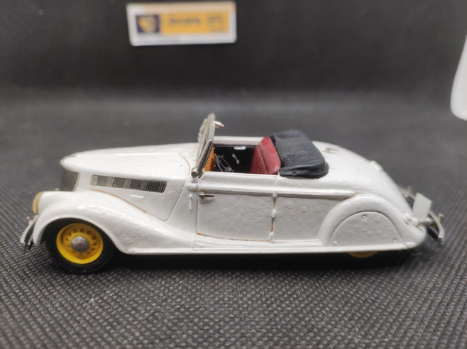 RENAULT VIVA GRAND SPORT 1937 - BELLE EPOQUE - 1/43 | Renault Viva grand sport de 1937 |