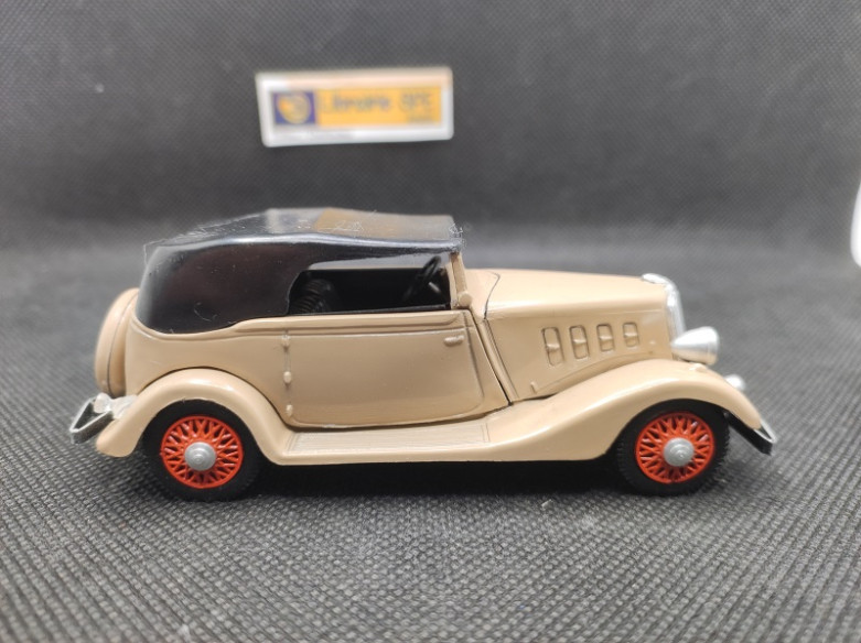 RENAULT VIVASPORT 1934 - DUBRAY - N° 36 - 1/43 | Renault Vivasport Cabriolet de 1934 - 36 |
