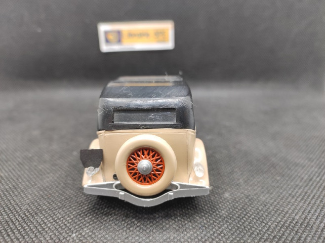 RENAULT VIVASPORT 1934 - DUBRAY - N° 36 - 1/43 | Renault Vivasport Cabriolet de 1934 - 36 |