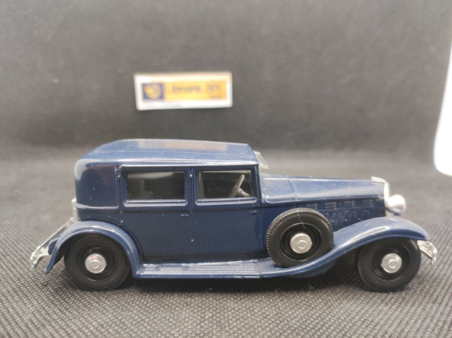 RENAULT REINASTELLA RM 2 1934 - SOLIDO - N° 97 - 1/43 | Renault Reinastella RM 2 de 1934 - 97 |