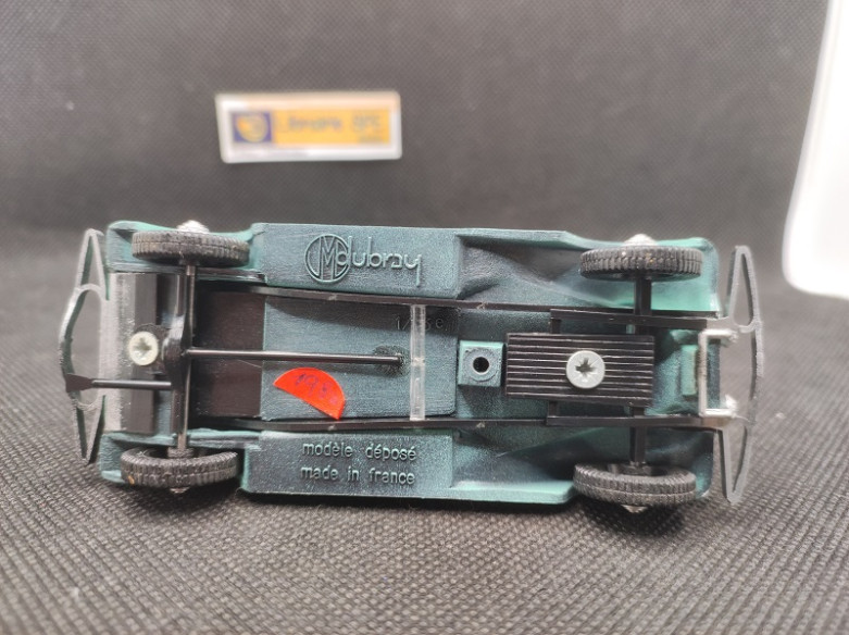 RENAULT VIVASPORT CABRIOLET 1934 - DUBRAY - N° 36 - 1/43 | Renault Vivasport Cabriolet de 1934 - 36 |