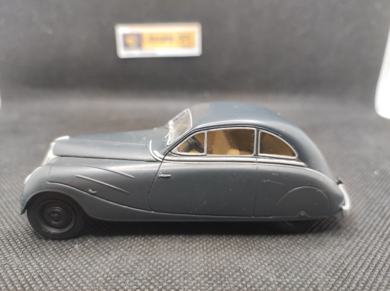 RENAULT RAFALE SHOW CAR 1934 - ACMA - N° 10/100 - 1/43 | Renault Rafale Show Car de 1934 - 10/100 |
