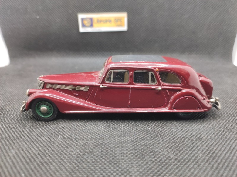 RENAULT BD SUPRASTELLA LIMOUSINE 1939 - BELLE EPOQUE - N° P148 - 1/43 | Renault BD Suprastella Limousine de 1939 - P148 |