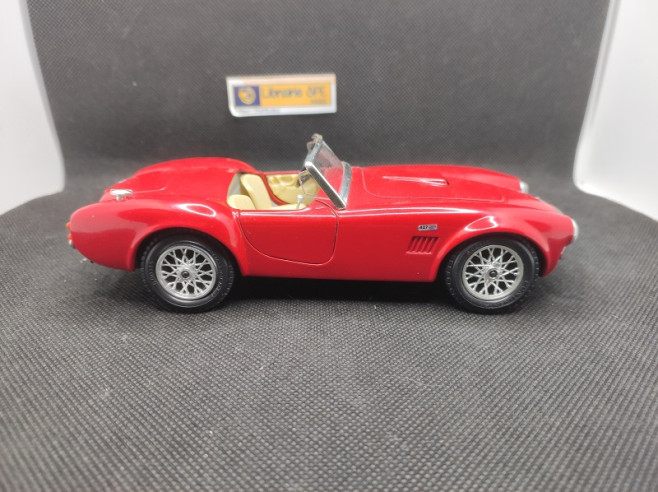 AC COBRA 427 - BURAGO - 1/24 | Ford GT N°6 Le mans 1969 Guf |