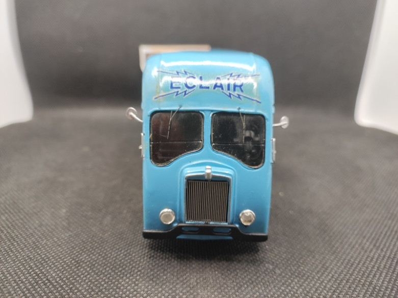 CAMION WILLEME L10 " FOURGON ECLAIR" - MINITRUCKS - EX41 - 1/50 | Camion Willeme L10 Fourgon Eclair - ex41 |