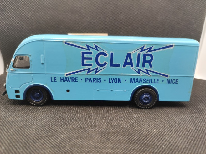 CAMION WILLEME L10 " FOURGON ECLAIR" - MINITRUCKS - EX41 - 1/50 | Camion Willeme L10 Fourgon Eclair - ex41 |