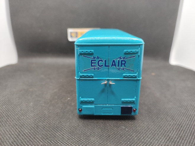 CAMION WILLEME L10 " FOURGON ECLAIR" - GASOIL - N° 1 - 1/50 | Camion Willeme L10 Fourgon Eclair - 1 |