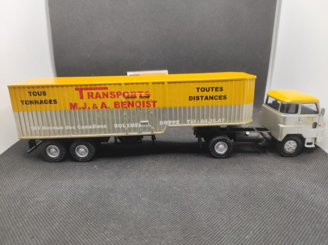 CAMION TRANSPORTS M.J & A. BENOIST - MINITRUCKS - 1/50 | Camion Transports M.J & A. Benoist |