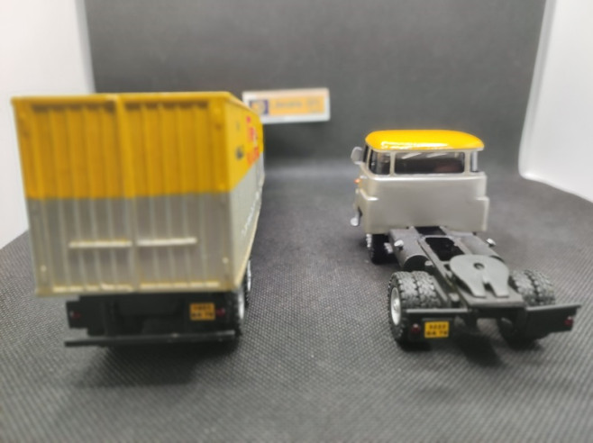 CAMION TRANSPORTS M.J & A. BENOIST - MINITRUCKS - 1/50 | Camion Transports M.J & A. Benoist |