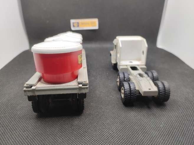 CAMION UNIC SAHARA REMORQUE TITANT CIMENT - SOLIDO - N° 301 - 1/43 | Unic Sahara semi remorque Titant ciment - |