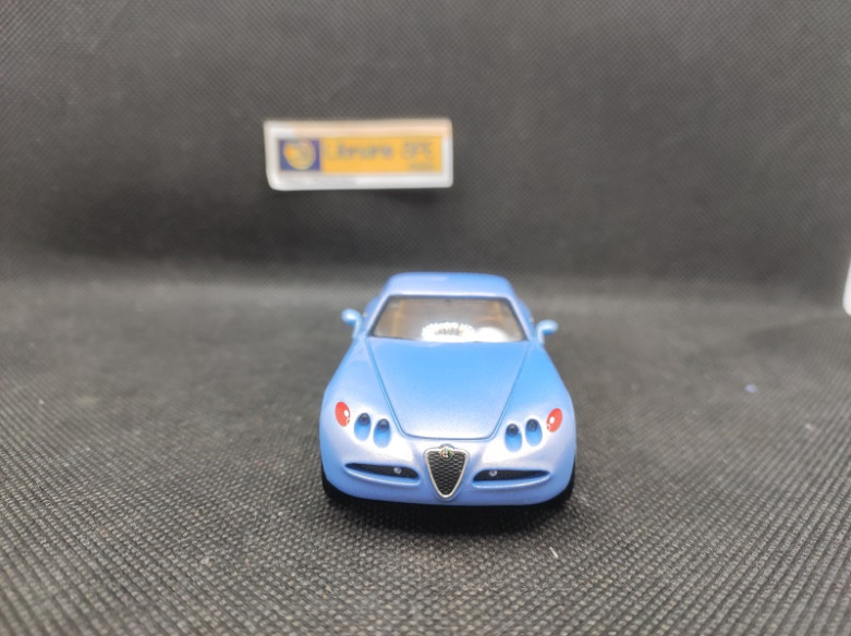 ALFA ROMEO NUVOLA 1999 - SOLIDO - N° 1556 - 1/43 | Alfa Roméo Nuvola de 1999 - 1556 |