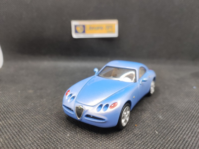 ALFA ROMEO NUVOLA 1999 - SOLIDO - N° 1556 - 1/43 | Alfa Roméo Nuvola de 1999 - 1556 |