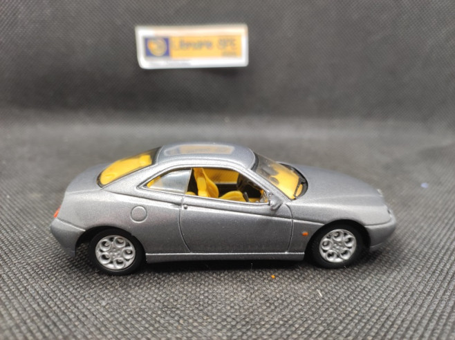ALFA ROMEO GTV - SOLIDO - N° 1553 - 1/43
