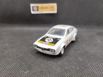 ALFA ROMEO ALFETTA N° 31 "STORES" - SOLIDO - N° 82 - 1/43 | Alfa Roméo Alfetta N° 31 "Stores" - 82 |
