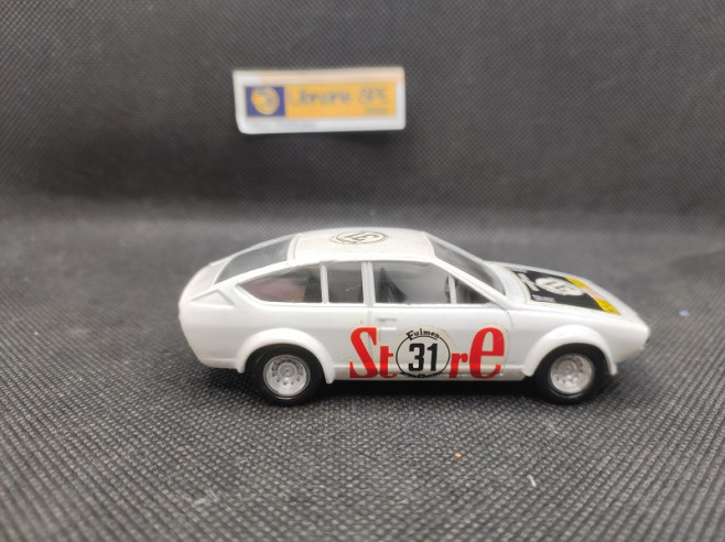 ALFA ROMEO ALFETTA N° 31 "STORES" - SOLIDO - N° 82 - 1/43 | Alfa Roméo Alfetta N° 31 "Stores" - 82 |