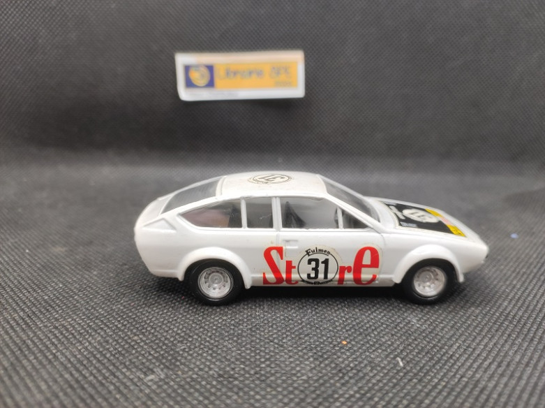 ALFA ROMEO ALFETTA N° 31 "STORES" - SOLIDO - N° 82 - 1/43 | Alfa Roméo Alfetta N° 31 "Stores" - 82 |