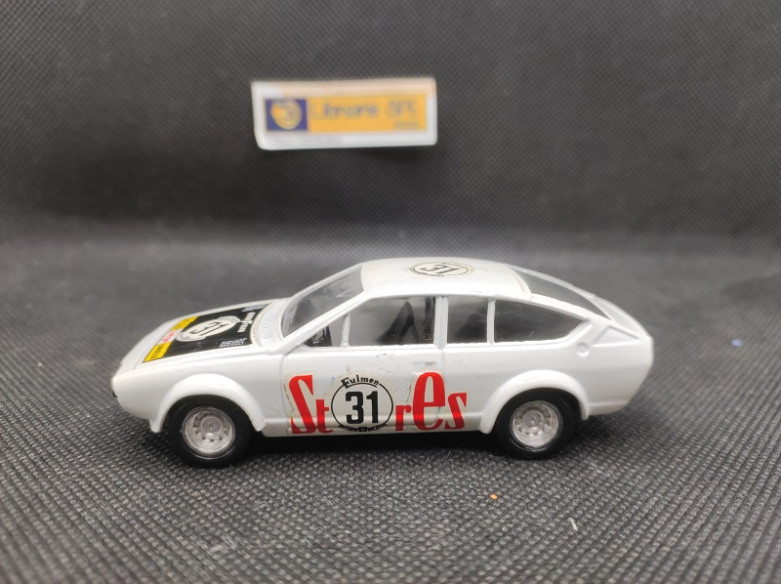 ALFA ROMEO ALFETTA N° 31 "STORES" - SOLIDO - N° 82 - 1/43 | Alfa Roméo Alfetta N° 31 "Stores" - 82 |