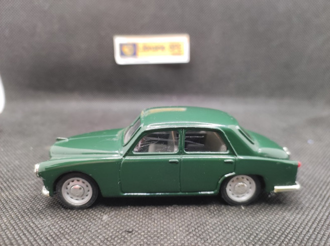 ALFA ROMEO 1900 VERTE - BRUMM - N° R 89 - 1/43 | Alfa Roméo 1900 Verte - R 89 |