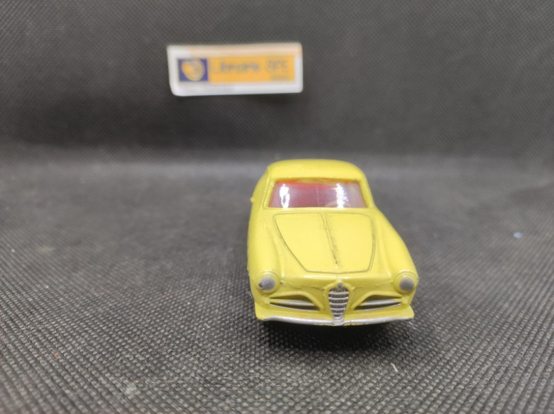 ALFA ROMEO 1900 SUPER SPRINT - DINKY TOYS GB - N° 185 - 1/43 | Alfa Roméo 1900 Super Sprint - 185 |
