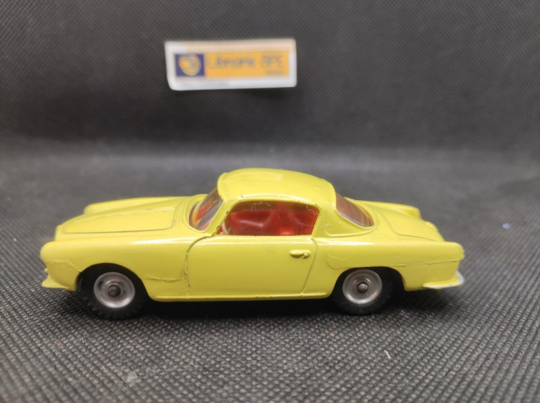 ALFA ROMEO 1900 SUPER SPRINT - DINKY TOYS GB - N° 185 - 1/43 | Alfa Roméo 1900 Super Sprint - 185 |