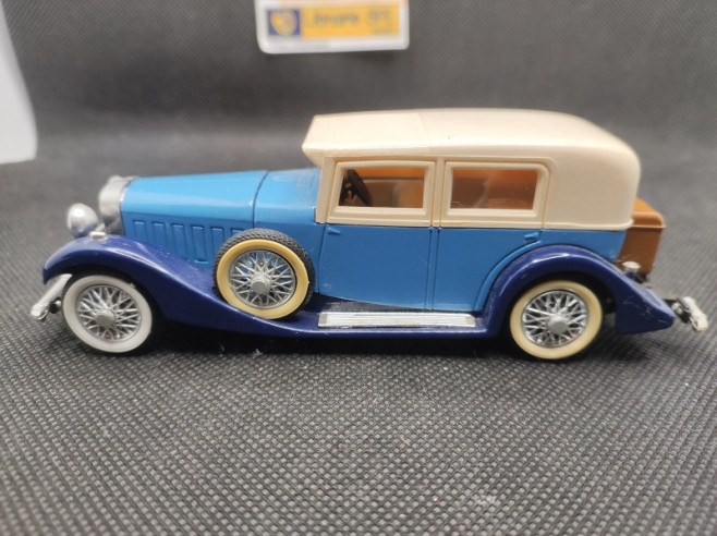 HISPANO SUIZA T12 LIMOUSINE 1932 - RIO - N° R 65 - 1/43 | Hispano Suiza T12 Limousine de 1932 - R 65 |