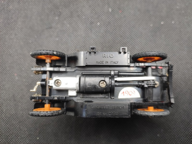 LANDAULET BIANCHI 24 CV - RIO - N° R 18 - 1/43 | Landaulet Bianchi 24 CV - R 18 |