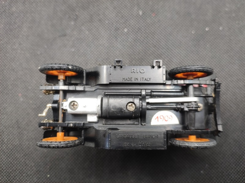 LANDAULET BIANCHI 24 CV - RIO - N° R 18 - 1/43 | Landaulet Bianchi 24 CV - R 18 |