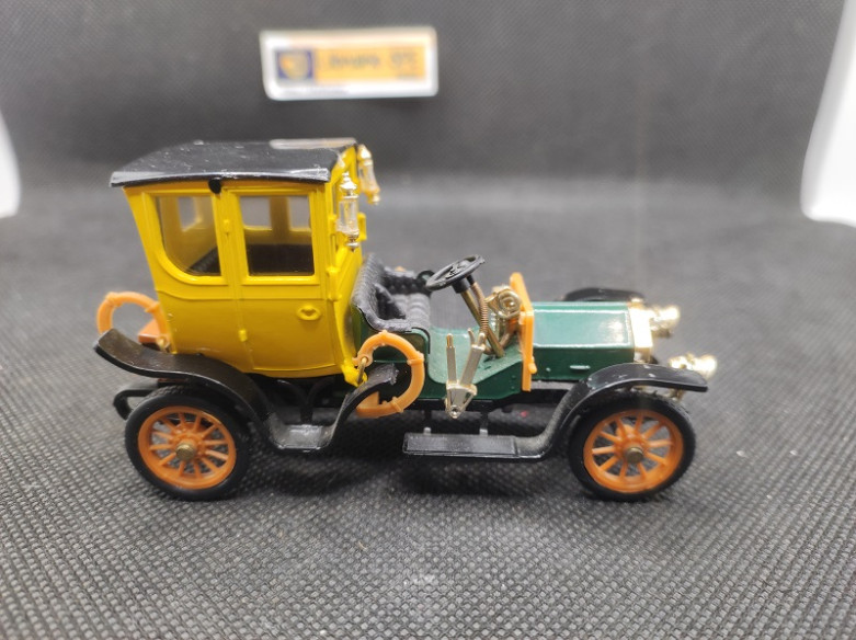 BIANCHI 15/20CV - RIO - N° R 18 - 1/43 | Bianchi 15/20cv - R 18 |