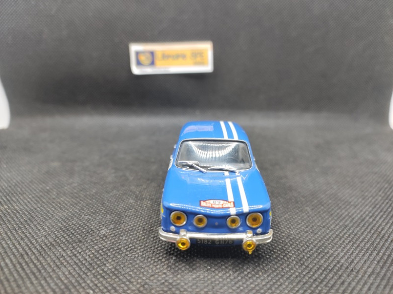 RENAULT 8 GORDINI N°89 RALLYE MONTE CARLO 1969 - IXO - N° 20 - 1/43 | Renault 8 Gordini N° 89 Rallye  Monte Carlo de 1969 - 20 |