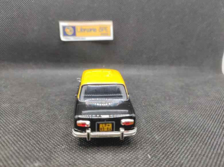 RENAULT 8 TAXI SANTIAGO DE CHILE - IXO - 1/43 | Renault 8 Taxi Santiago de Chile 1965 |