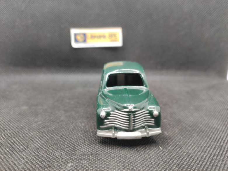 RENAULT COLORALE 800 KGS - CIJ - N° 3/44 - 1/43 | Renault Colorale 800 Kgs - 3/44 |
