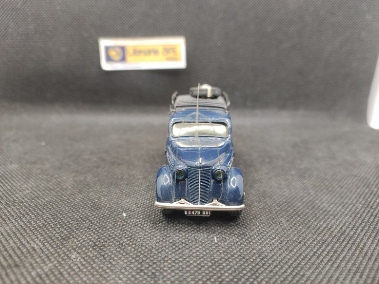 RENAULT JUVAQUATRE GENDARMERIE - ELYSEE - N° 566 - 1/43