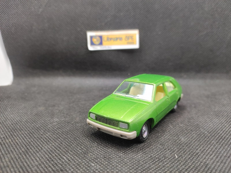 RENAULT 14 - DINKY TOYS SPAIN - N° 1450 - 1/43 | Renault 14 Verte - 1450 |