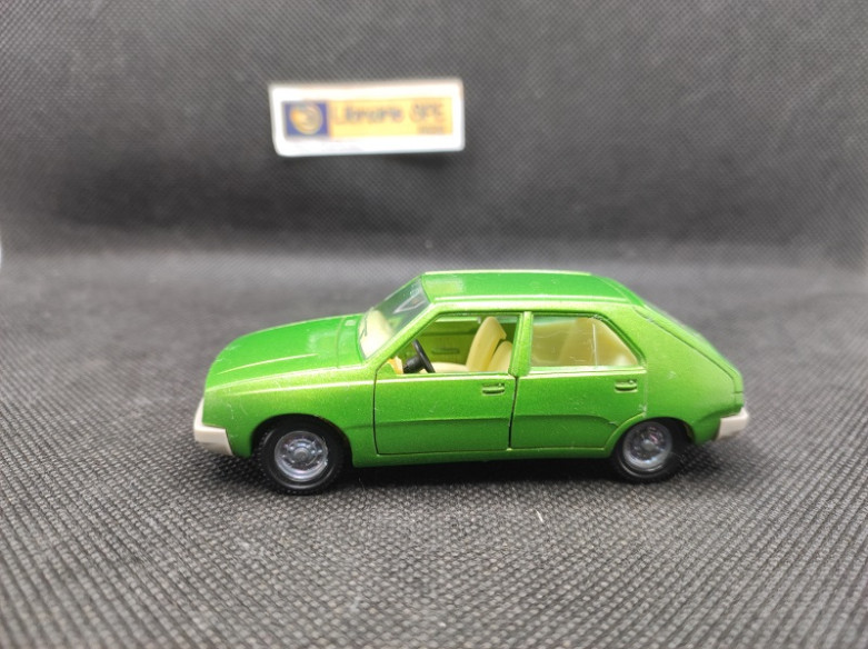 RENAULT 14 - DINKY TOYS SPAIN - N° 1450 - 1/43 | Renault 14 Verte - 1450 |