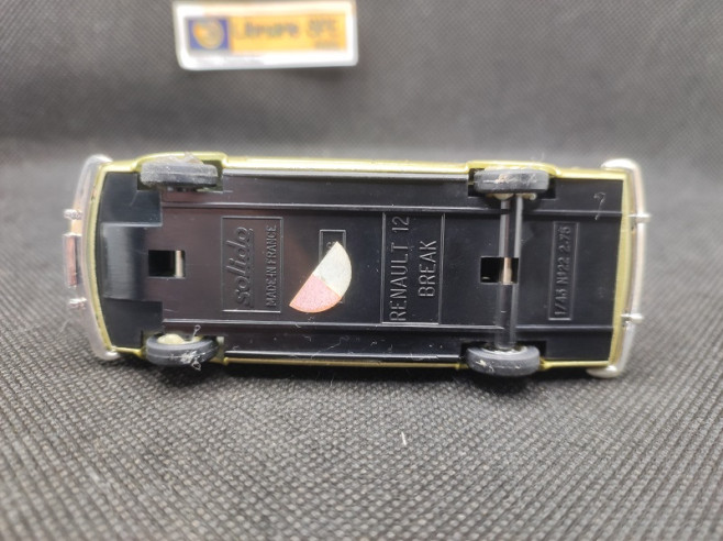 RENAULT 12 BREAK 1972 - SOLIDO - N° 22 - 1/43 | Renault 12 Break de 1972 - 22 |