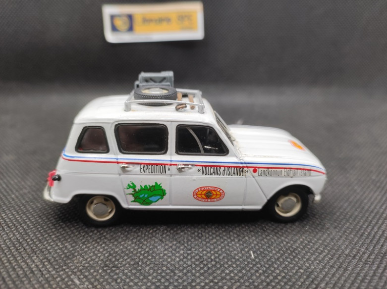 RENAULT 4 L LES ROUTES DU MONDE - VITESSE - N° 141 - 1/43 | Renault 4L Les Routes du Monde - 141 |