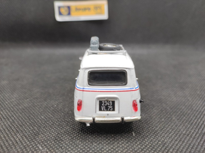 RENAULT 4 L LES ROUTES DU MONDE - VITESSE - N° 141 - 1/43 | Renault 4L Les Routes du Monde - 141 |