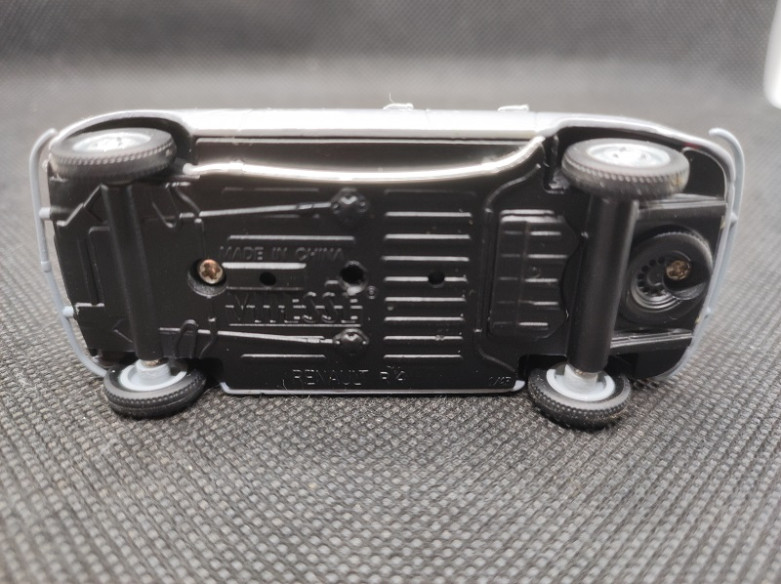 RENAULT 3/4 L GRISE - VITESSE - N° L105C - 1/43 | Renault 3/4 L Grise - L105C |