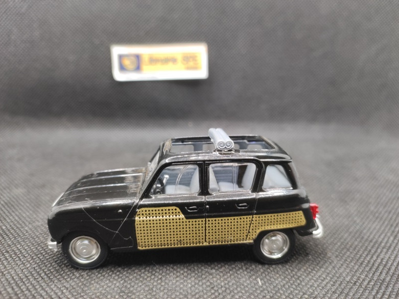 RENAULT 4L DECOUVRABLE 1964 - SOLIDO - N° 4545 - 1/43 | Renault 4L Découvrable de 1964 - 4545 |