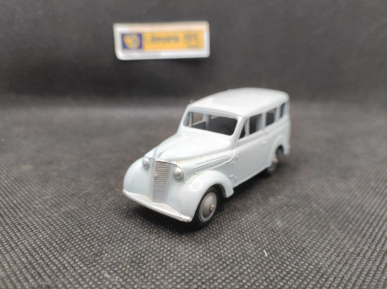 RENAULT JUVAQUATRE 300 KGS BREAK - CIJ - N° 3/68 - 1/43 | Renault Juvaquatre 300 Kgs Break - 3/68 |