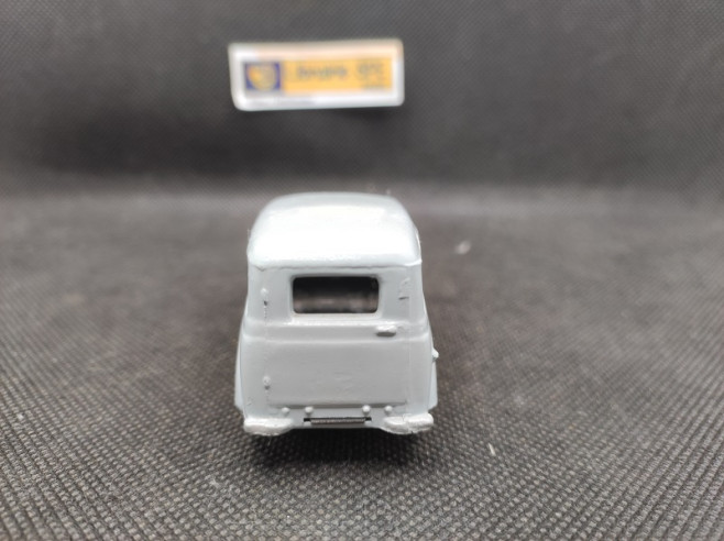 RENAULT JUVAQUATRE 300 KGS BREAK - CIJ - N° 3/68 - 1/43 | Renault Juvaquatre 300 Kgs Break - 3/68 |