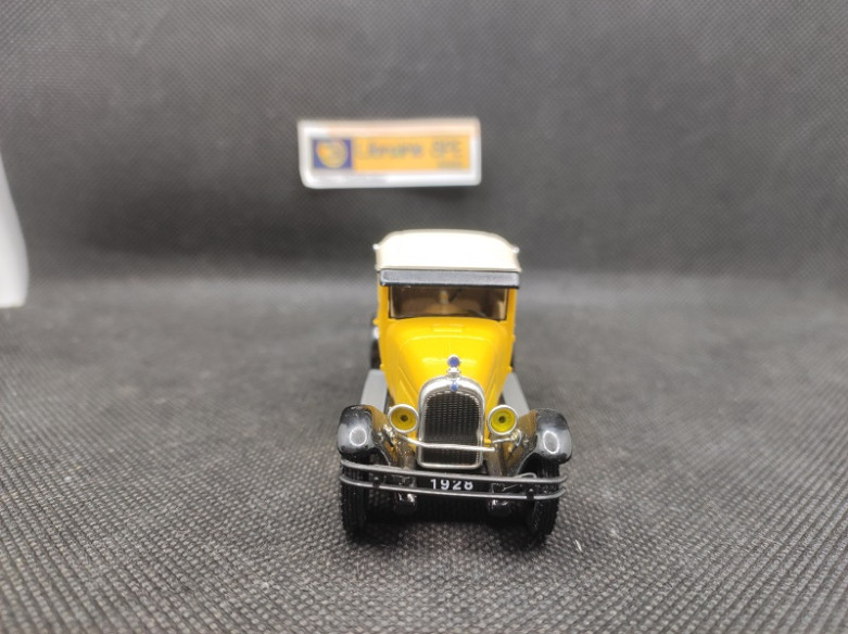 CITROEN B14 G CABRIOLET 1928 - UNIVERSAL HOBBIES - 1/43 | Citroën B14 G Cabriolet de 1928 |