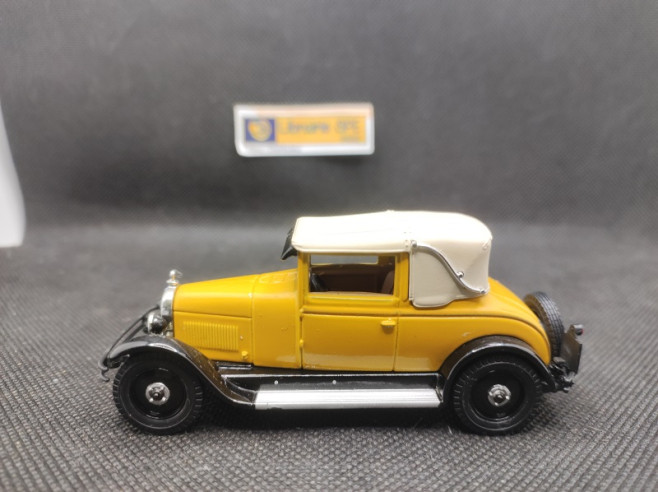 CITROEN B14 G CABRIOLET 1928 - UNIVERSAL HOBBIES - 1/43 | Citroën B14 G Cabriolet de 1928 |