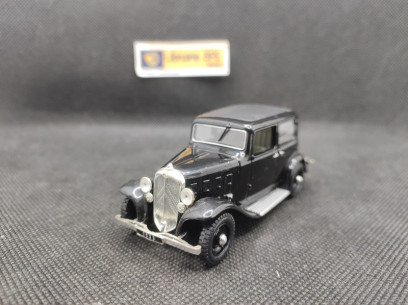 CITROEN 8CV ROSALIE 1933 - UNIVERSAL HOBBIES - N° 07 - 1/43 | Citroën 8cv Rosalie de 1933 - 07 |
