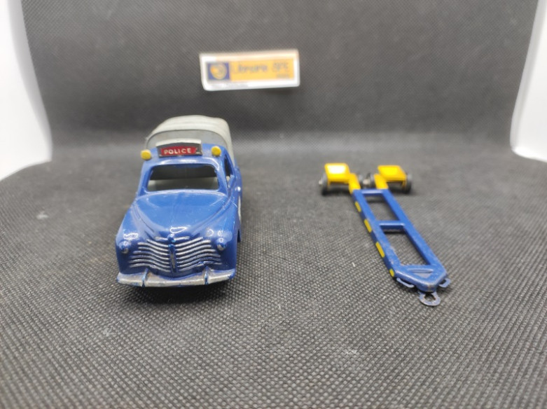 RENAULT COLORALE CHARIOT POLICE " ZONE BLEUE"- C.I.J - N° 3/65 - 1/43 | Renault Colorale Chariot Police " Zone Bleue " - 3.65 |
