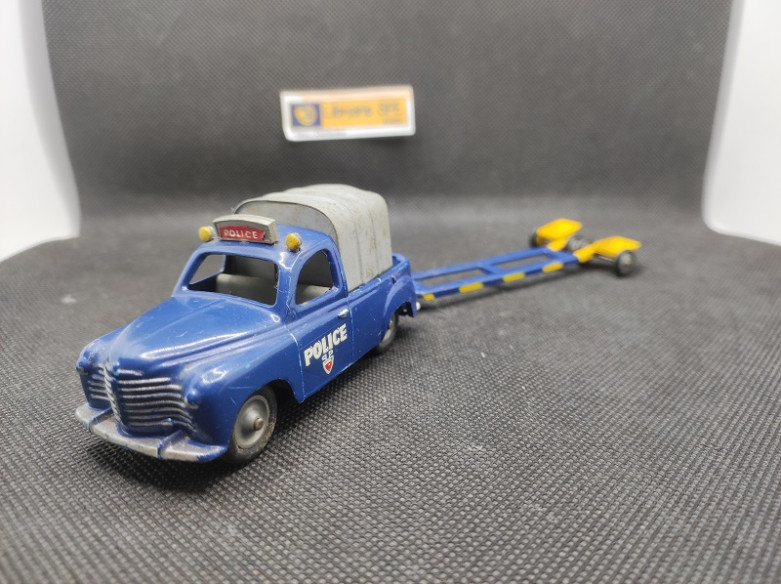 RENAULT COLORALE CHARIOT POLICE " ZONE BLEUE"- C.I.J - N° 3/65 - 1/43 | Renault Colorale Chariot Police " Zone Bleue " - 3.65 |