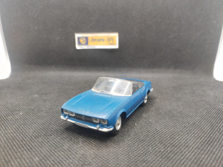 PEUGEOT 504 CABRIOLET BLEU 1970 - DINKY TOYS - N° 1423 - 1/43 - | Peugeot 504 Cabriolet Bleu de 1970 - 1423 |